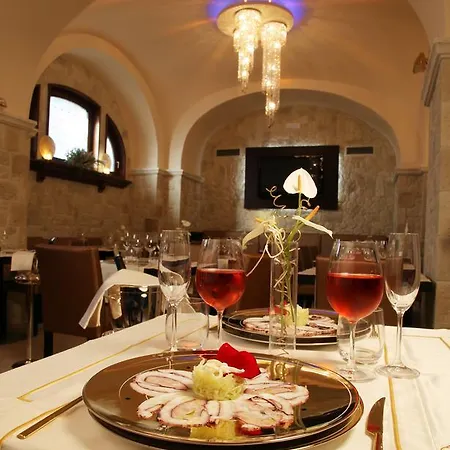 Hotel Cenacolo 4*